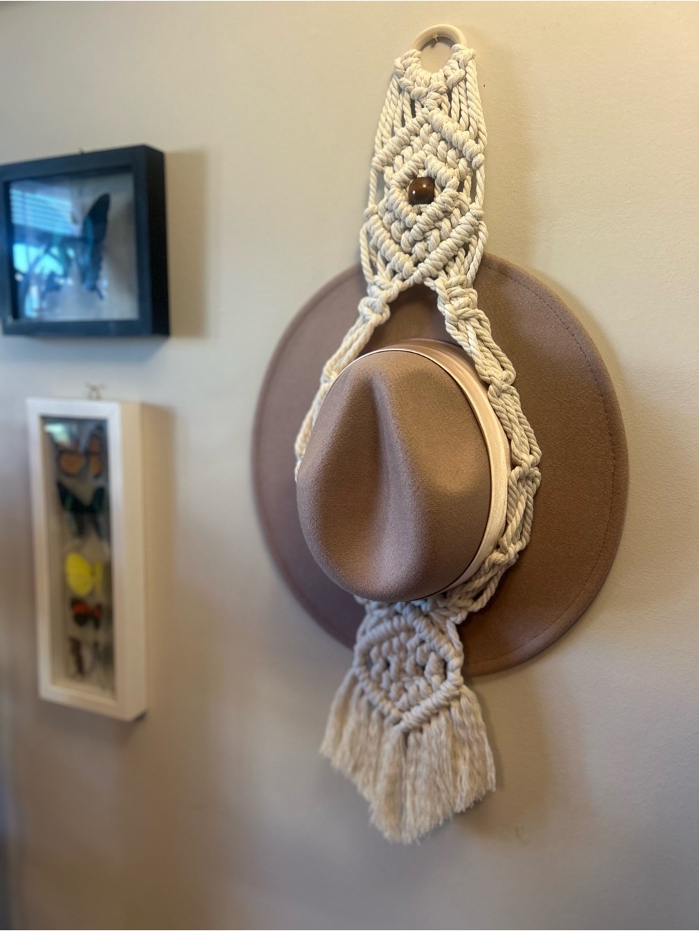 Handwoven Cream Macramé Wall Hat Hanger with Tan Accent